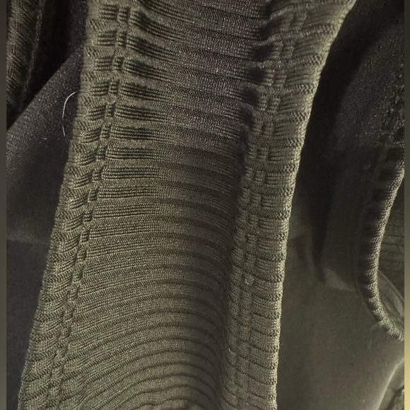 Hula Honey Black ribbed one piece‎ cutout swimsuit size medium - Picture 8 of 14